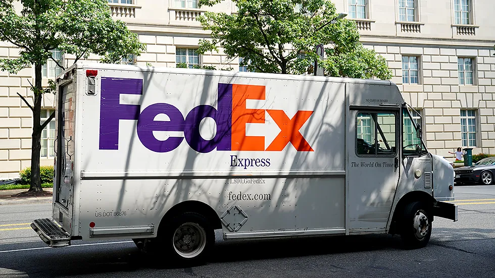 fedex truck